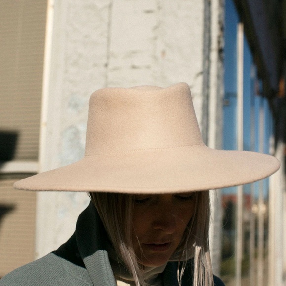 NWT Clyde Dai Hat in Wool Felt - Picture 2 of 9